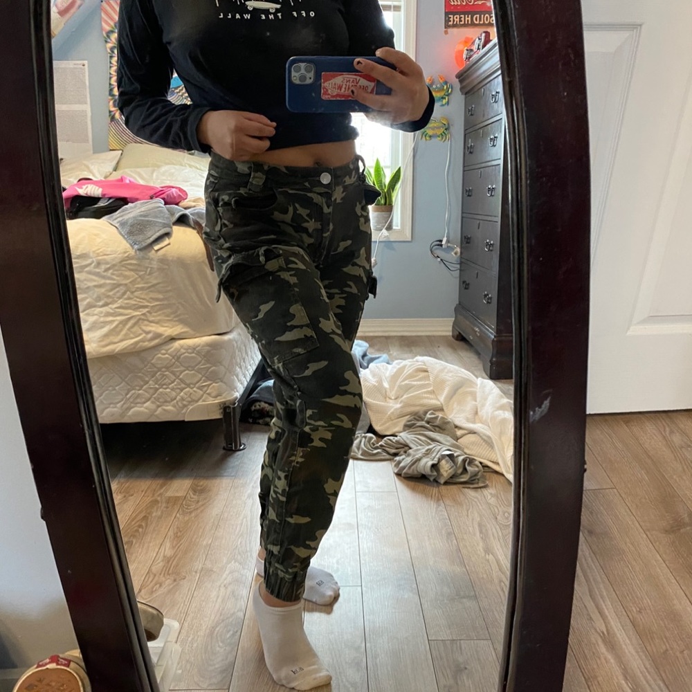 Camo cargo joggers